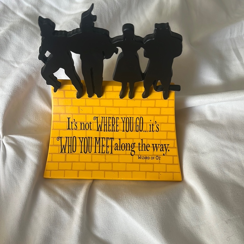 Hallmark Wizard of Oz quote decor